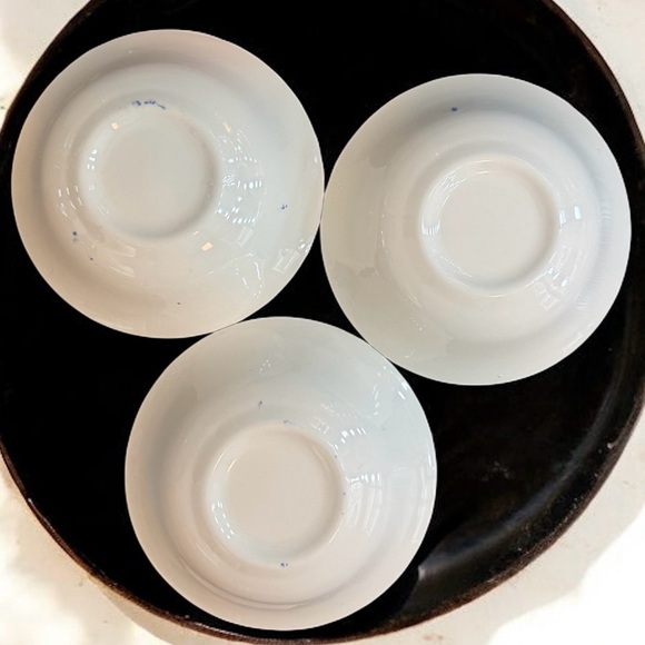 Vintage Blue Willow Porcelain Coupe Cereal Bowls by SCIO - Picture 4 of 7